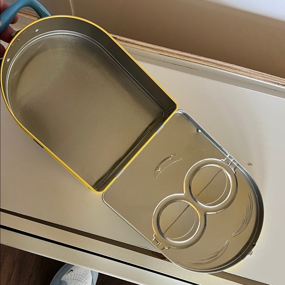 Minions lunch box - Picture 3 of 4